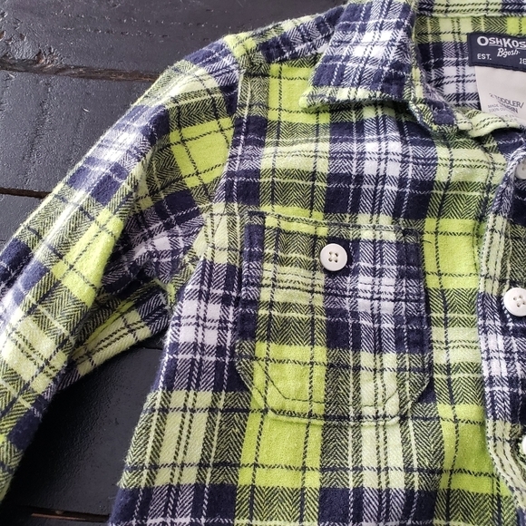 OshKosh Toddler Boy 2T Long Sleeve Flannel Button Up Shirt Blue Green Plaid Top - Picture 3 of 4